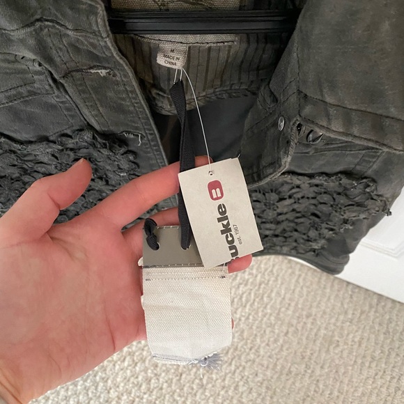 Black Buckle jean vest - Picture 3 of 3